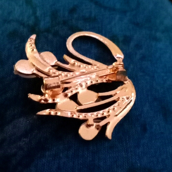 Elegant Gold Tone And White Accent Swan Brooch - Picture 2 of 5